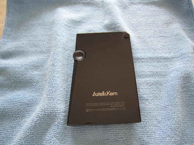 Astell & Kern AK300  Digital Music Player