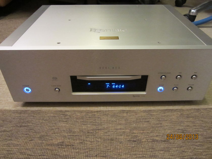 ESOTERIC X03SE SACD/CD Player (230V) Excellent Remote+Manual+Boxes **LAST CALL**