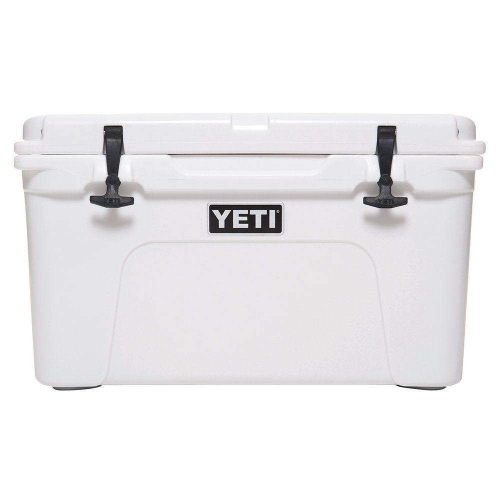 Yeti Tundra Vs Arctic Zone Titan Deep Freeze Zipperless Hardbody Cooler Slant