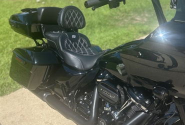 2023 HARLEY-DAVIDSON ROAD GLIDE SPECIAL motorcycle for rent near Pensacola, FL