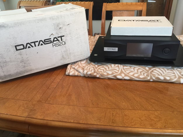 Datasat RS20i DATASAT RS20i MINT CONDITION BARELY USED ...
