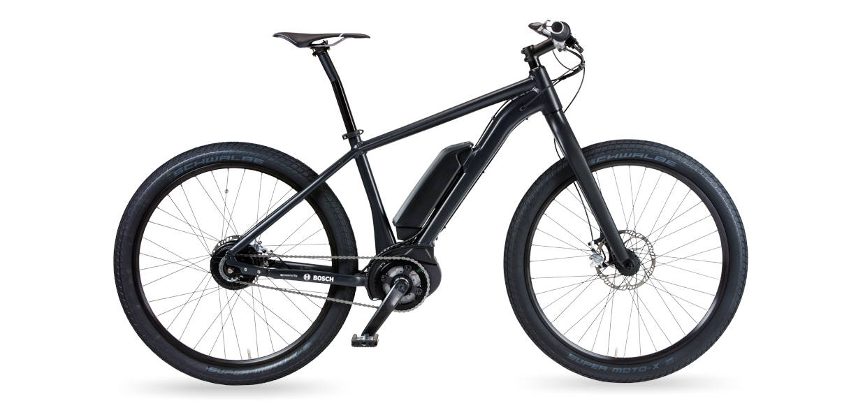 Vélo électrique de ville Gazelle à cadre bas équipé d'un moteur central Bosch, vu de profil