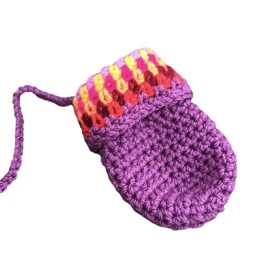 Luvas de bebê explosão de cores com padrão de crochê