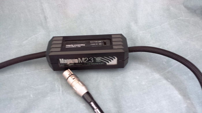 MIT Magnum M2.3 Proline XLR, 1.5m  Single cable; Center...