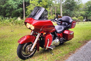 2012 HARLEY-DAVIDSON FLTRU ROAD GLIDE ULTRA (LUX COLORS) motorcycle for rent near Zephyrhills, FL