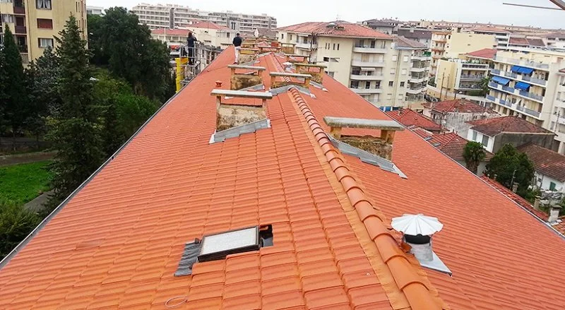 Rénovation de 2 000 m² de couverture en tuiles de Marseille — photo 23 sur 26 — CEG TOITURE