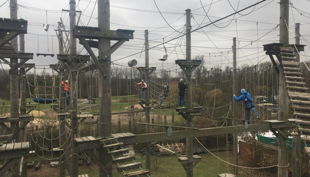 querfeldein hochseilgarten aktive klettern