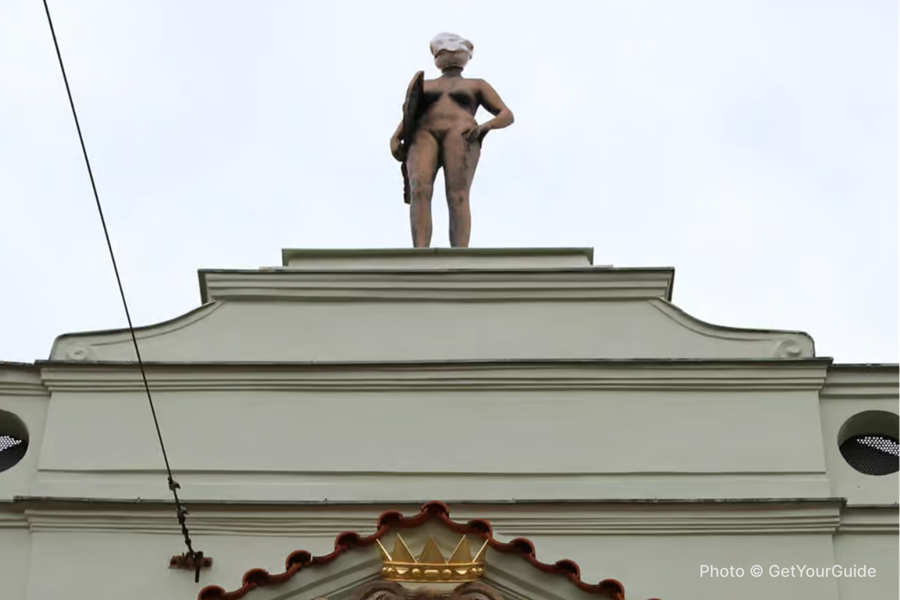 Contemporary art tour in Prague: the works of David Černý - photo 1