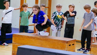 adventure movements parkour ninja warrior ferienkurs ferienbetreuung ferienprogramm kindergeburtstag regensburg