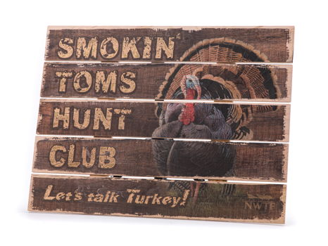 Smokin' Toms Hunt Club Pallet Sign