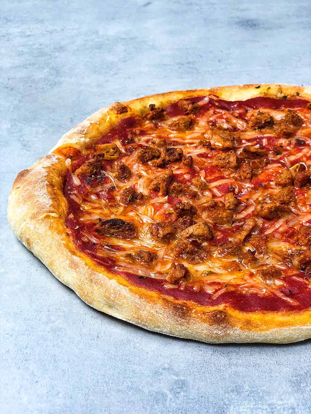 Pizza met vleesvervanger