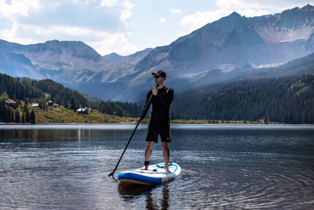 Inflatable stand up paddle board for beginners