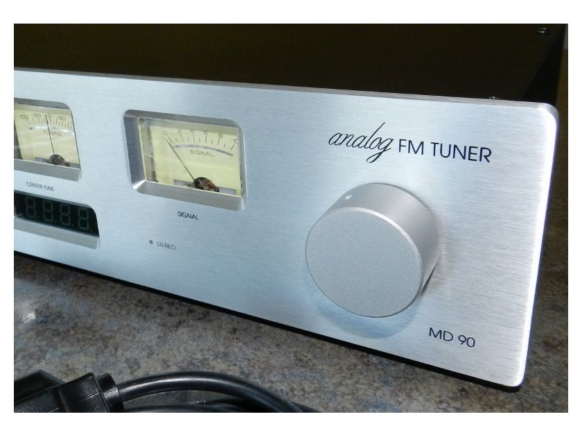 Magnum Dynalab MD 90 FM Tuner Silver