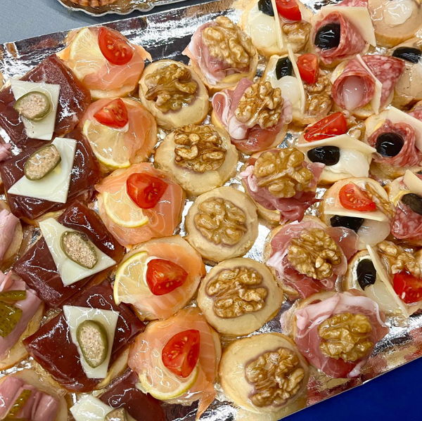 plateau-de-24-mini-canapes