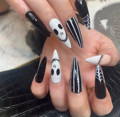 Halloween nails