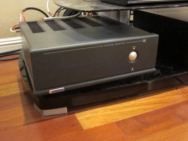Proceed (Mark Levinson / Madrigal) AMP-5 125 x 5 power amp
