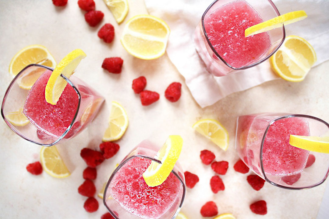 Buzzy-Raspberry-Lemonade-Spritzer.jpg