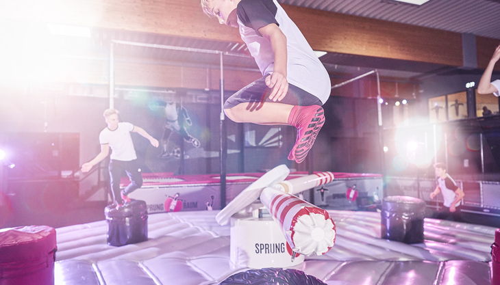 Kindergeburtstag Im Trampolinpark Sprung Raum Hamburg