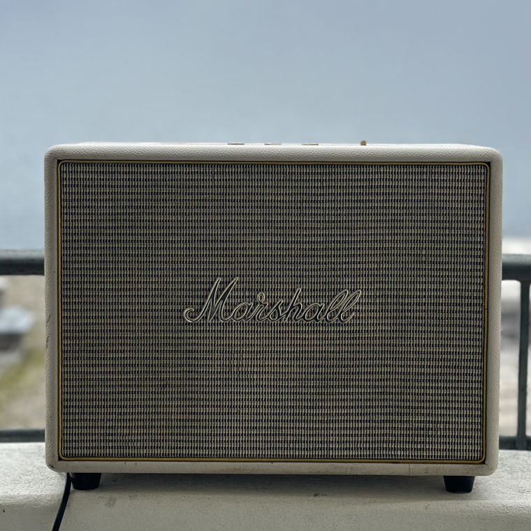 Marshall WOBURN cream bluetooth Speaker.
