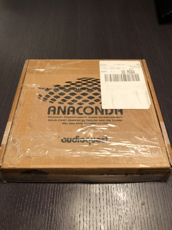 AudioQuest Anaconda int 1 owner pair .5m xlr cable w/ca...