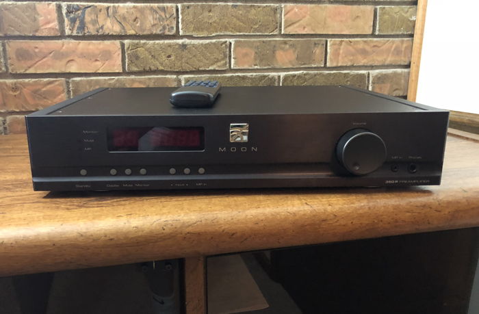 Simaudio 350DP Preamp with DAC and phono stage