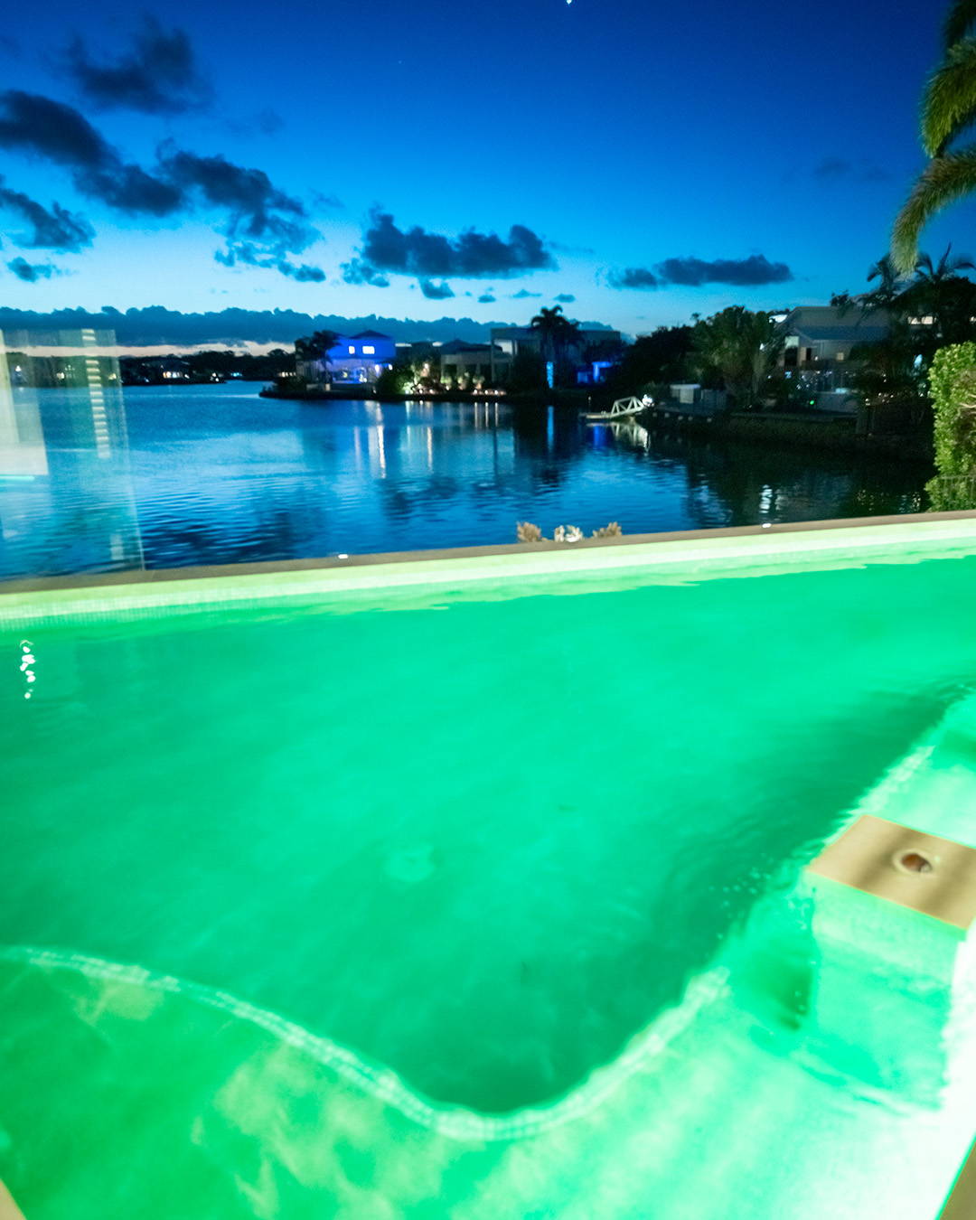 Havit Lighting - Outdoor Lighting by Havit - LED Strip Lighting by Havit - RGB Smart Controlled LED Strip Lighting