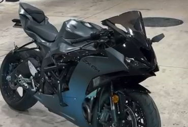 2025 KAWASAKI NINJA ZX-6R ABS motorcycle for rent near San Antonio, TX