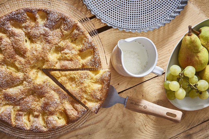 apple spice cake made with de Buyer Perforated Round Tart & Pie mold