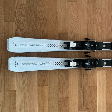 Stöckli - Spirit Motion Skier 150 cm inkl. Bindung