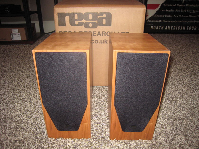 Rega RS-1 Great bookshelf speakers!