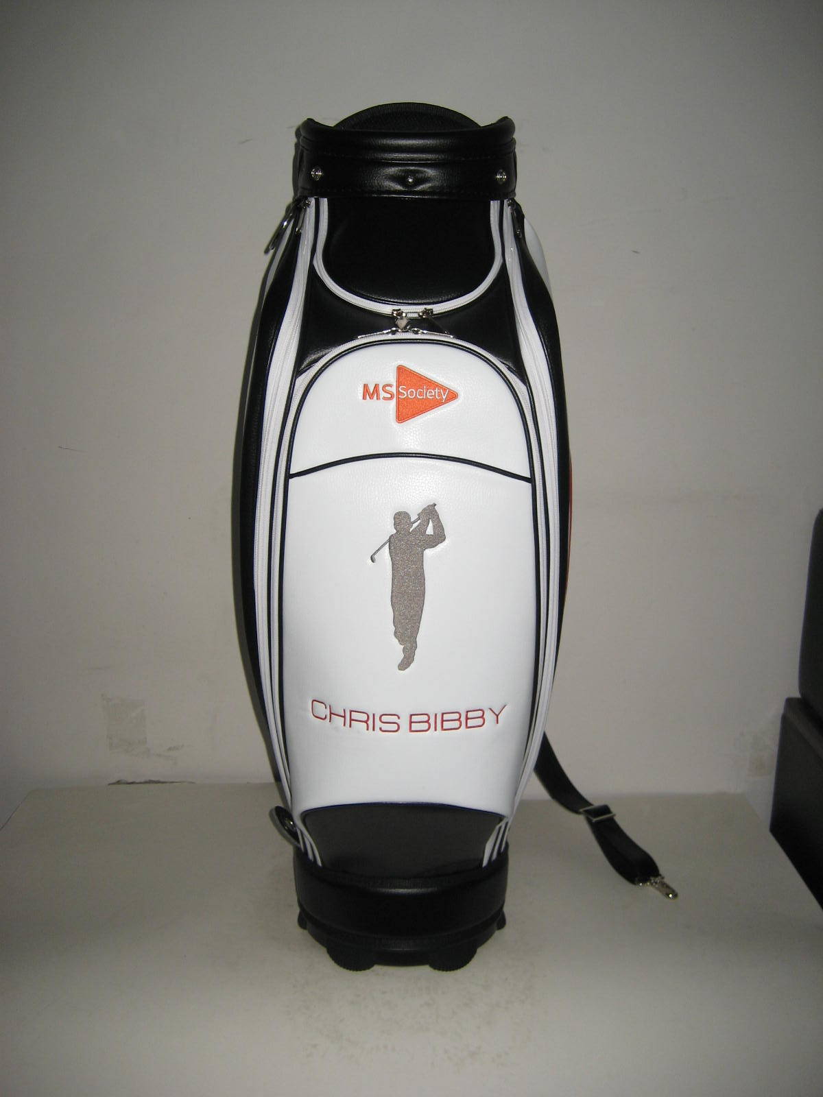 Customised football club golf bags by Golf Custom Bags 107