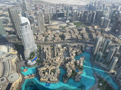 Combo Ticket: explore Burj Khalifa with Aquarium in Dubai