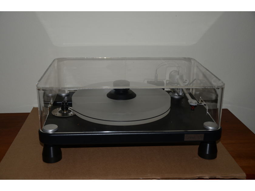 VPI Industries Scout Table with Dynavector DV20X cartridge
