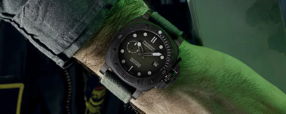 Panerai’s New Military Green Beasts - The Submersible Marina Militare & Marina Militare Carbotech | Chrono 10:10
