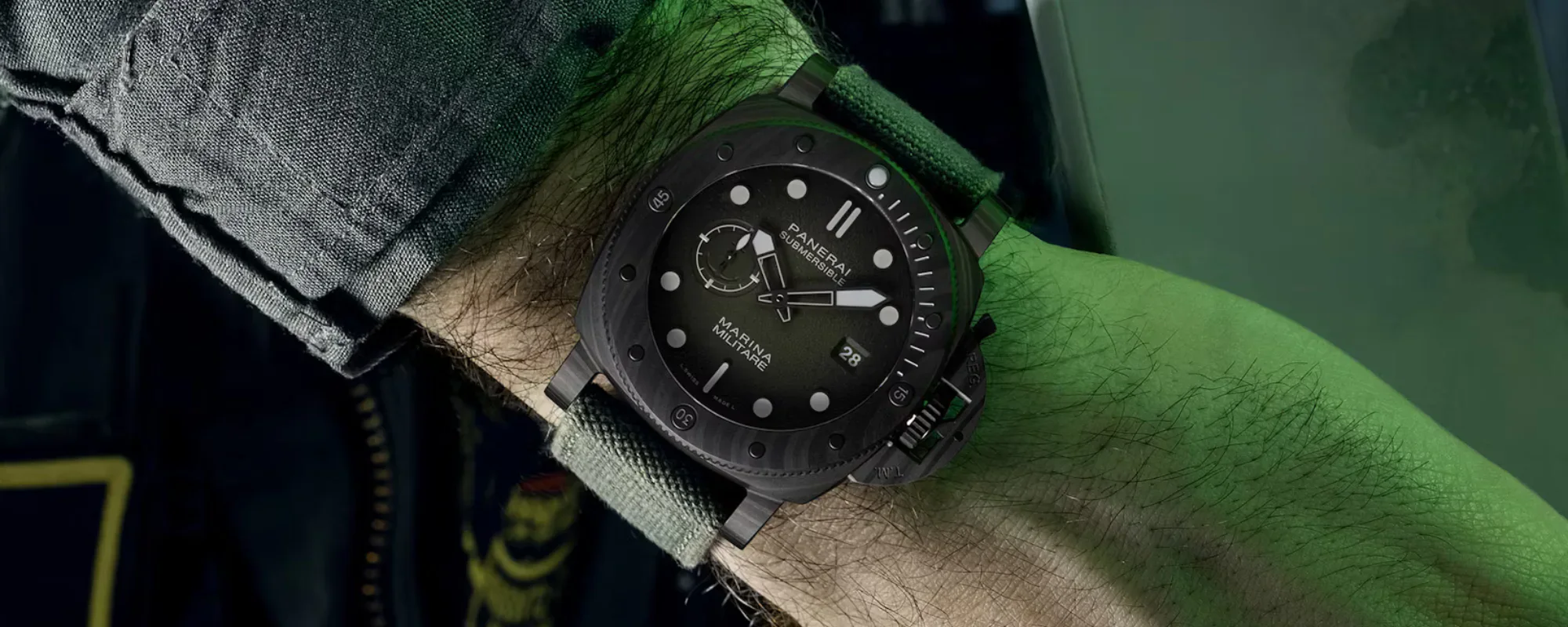 Panerai’s New Military Green Beasts - The Submersible Marina Militare & Marina Militare Carbotech | Chrono 10:10