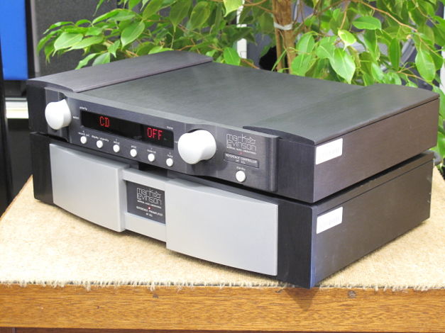 Mark Levinson NO.32L Control Amplifiers