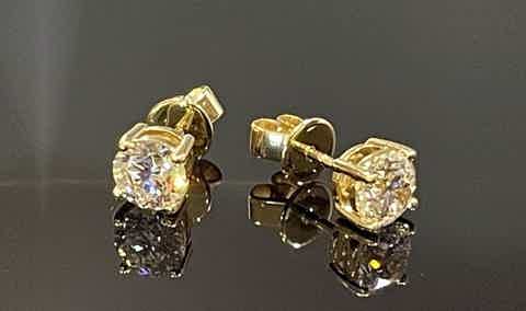 Shop ladies diamond earrings 