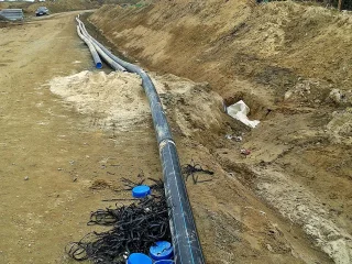  Przygotowanie rur do budowy wodociągu  przy drodze DD_9+400L w km 10+600
