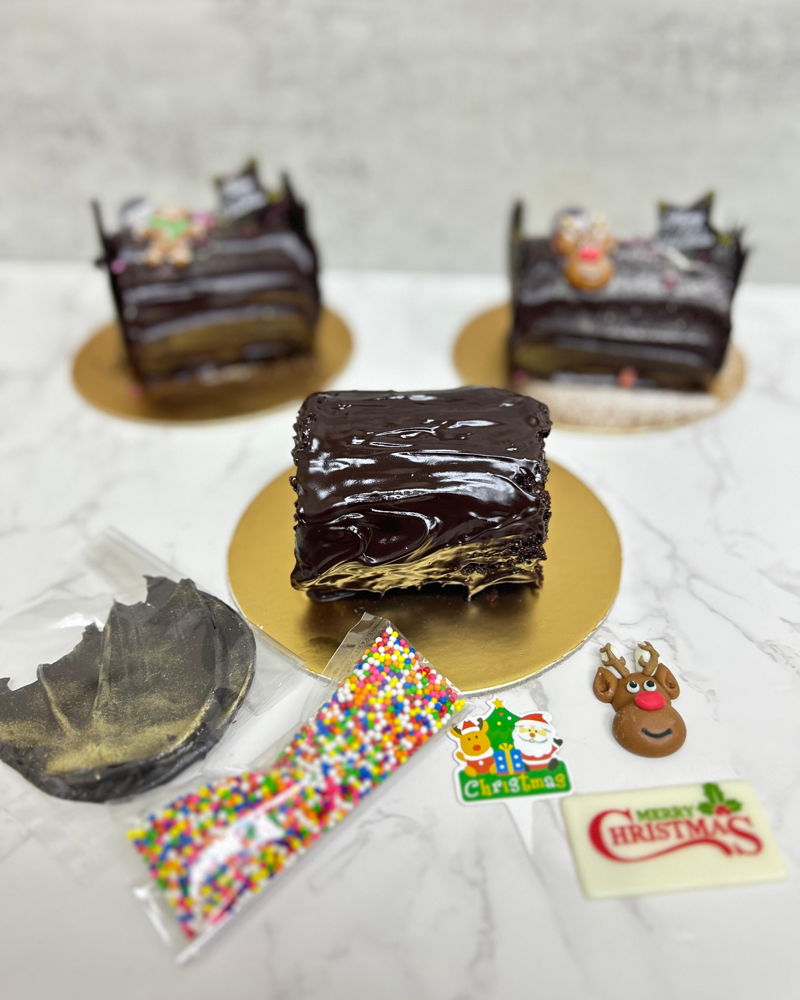 DIY Mini Log Cake decorating kit