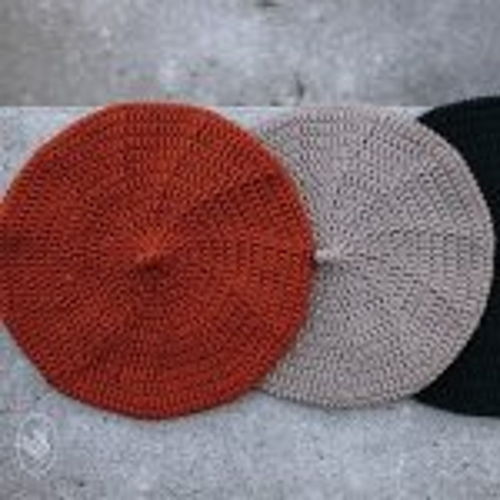 Gratis Haakpatroon voor een Stijlvolle Dames Baret - PDF - Gratis Download