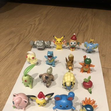 Pokemon Figuren