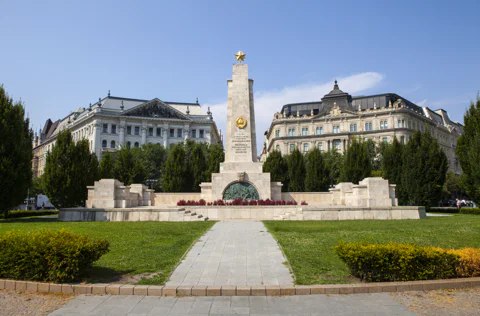 Private Communism Walking Tour with Museum Entry