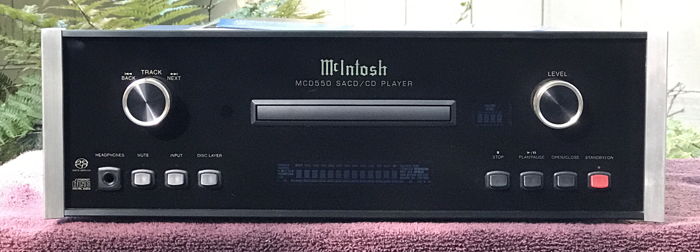 McIntosh MCD-550 SACD/CD Player