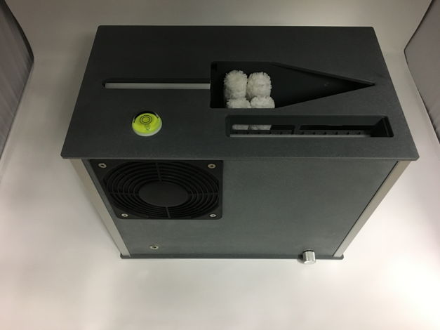 Audio Desk Systeme Vinyl Cleaner Grey