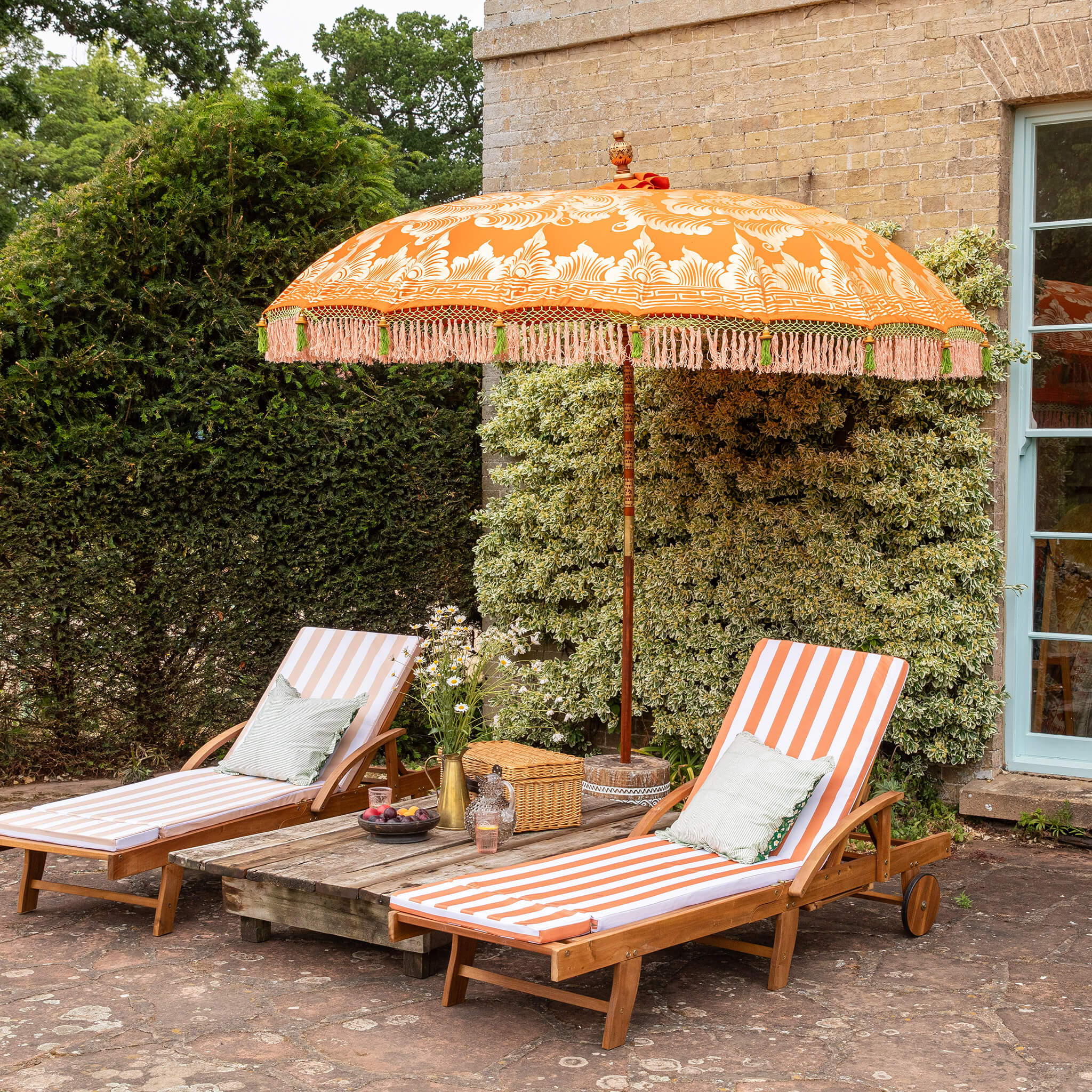 2024 How to style your Parasol East London Parasol Company Ltd