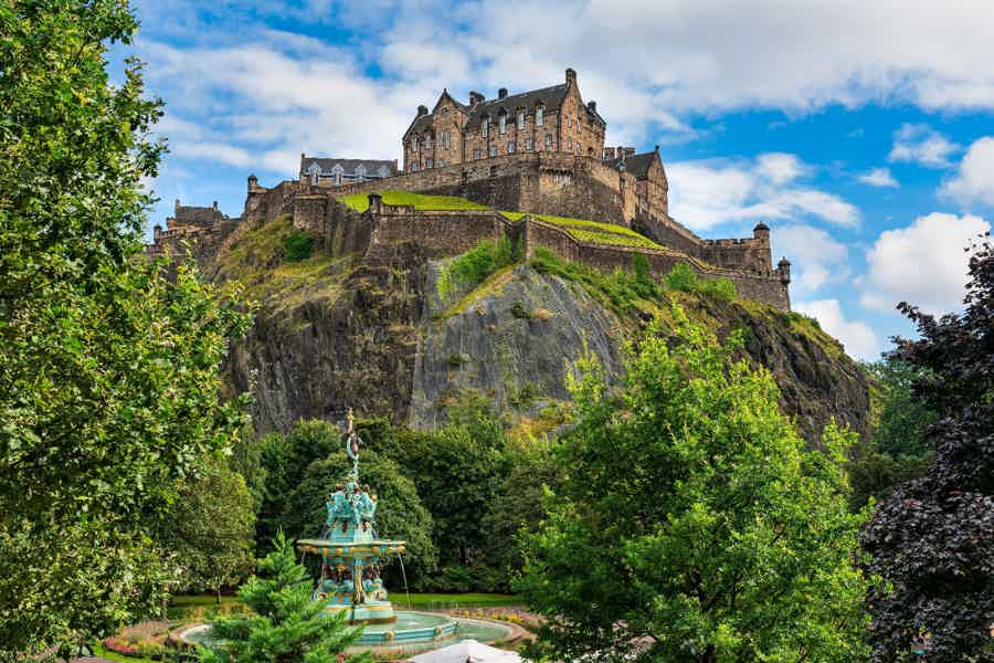 Edinburgh Castle Tickets & Tour - Local Scottish Guide In a Kilt - photo 3