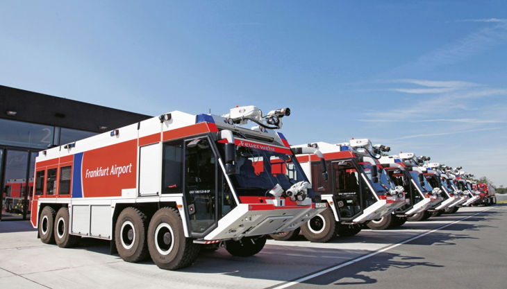 bester geburtstagde flughafen frankfurt am main fraport rollbahn feuerwehr