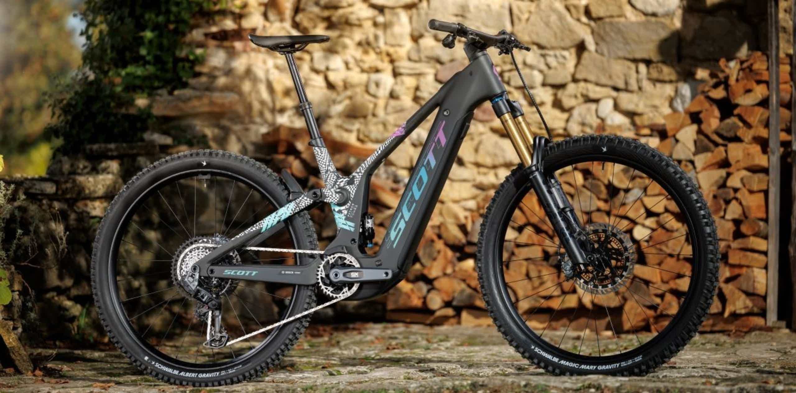 Imagen de recurso de una e-bike Scott.
