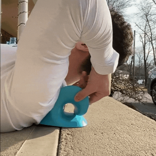 Stretch Neck Massage Pillow – Sakooniyat