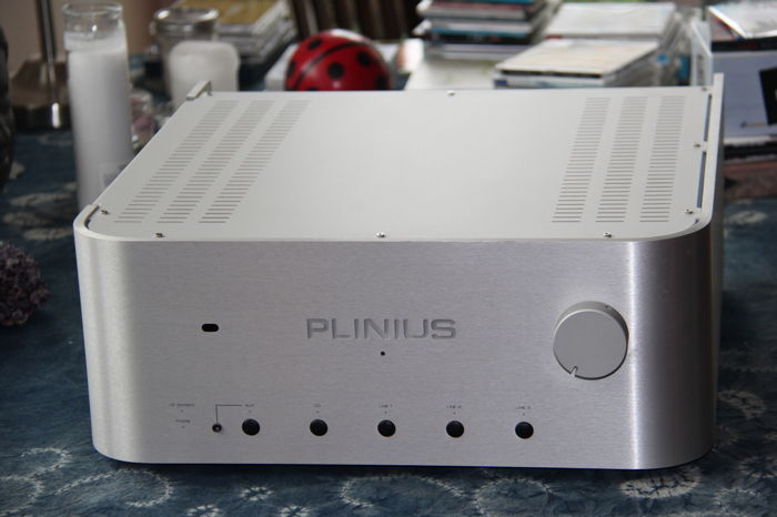 Plinius Hiato Powerful Plinius Integrated Amp